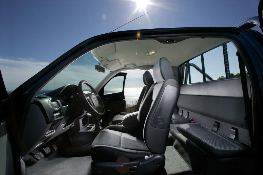  Mazda BT-50 2006 года  (фото 65 из 98)